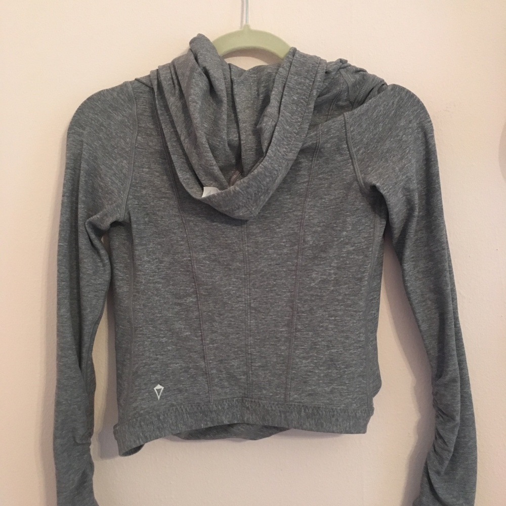 Ivivva Athletica Four Count Shrug Wrap (10) - Picture 7 of 7